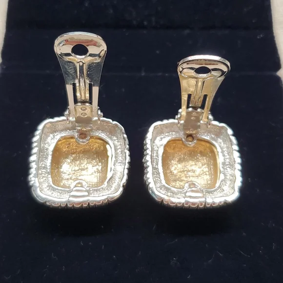 Navajo-look clip earrings - Picture 3 of 3